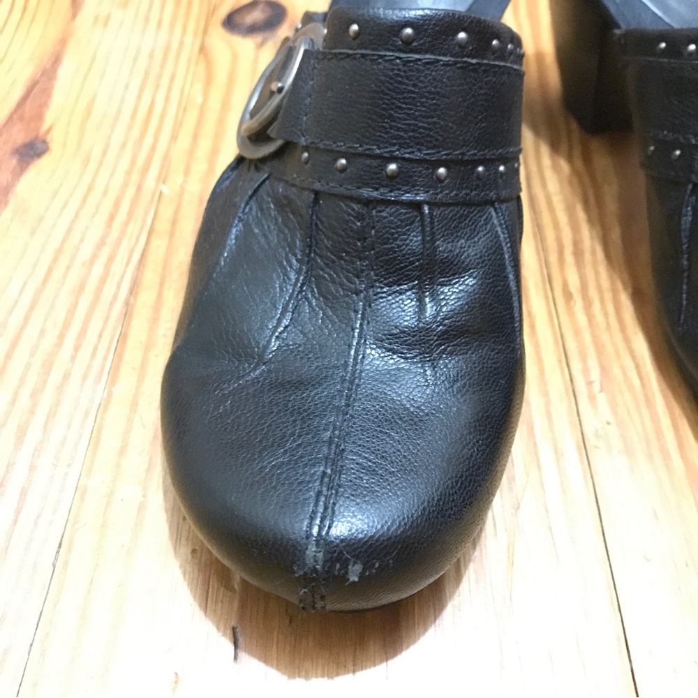 BareTraps Black Leather Buckle Mules, EUC, 9.5 - Picture 4 of 14